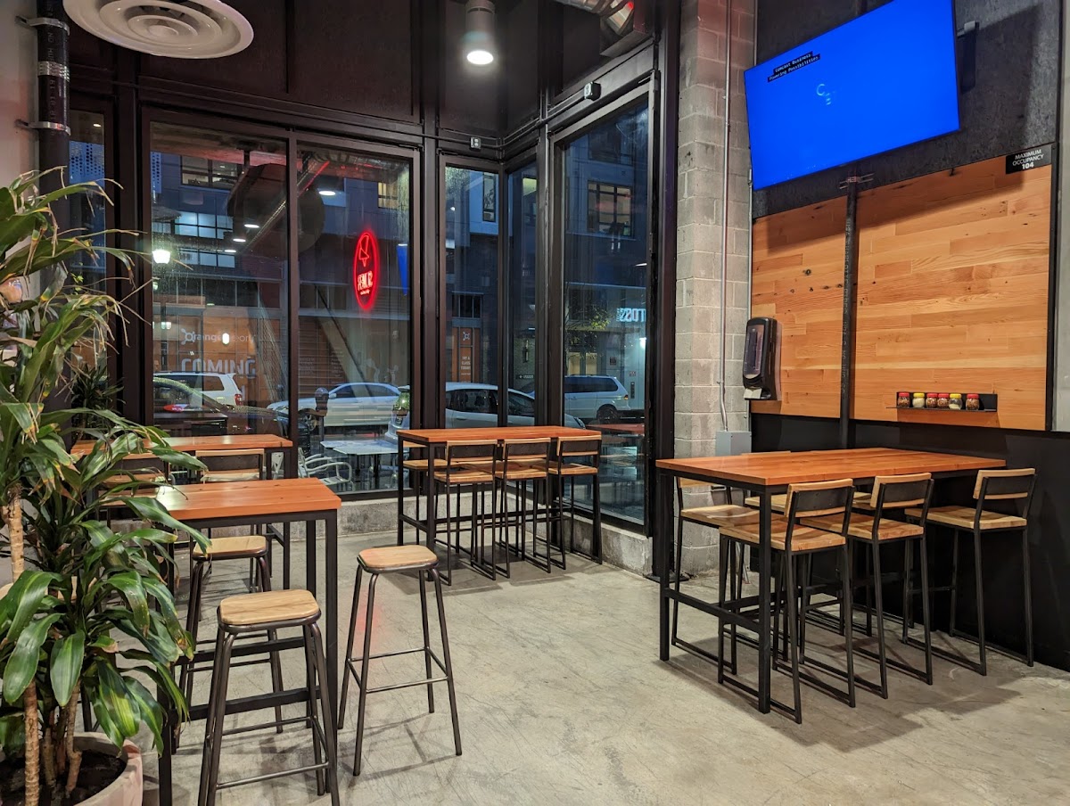 Sliver Pizzeria Uptown Photos 2